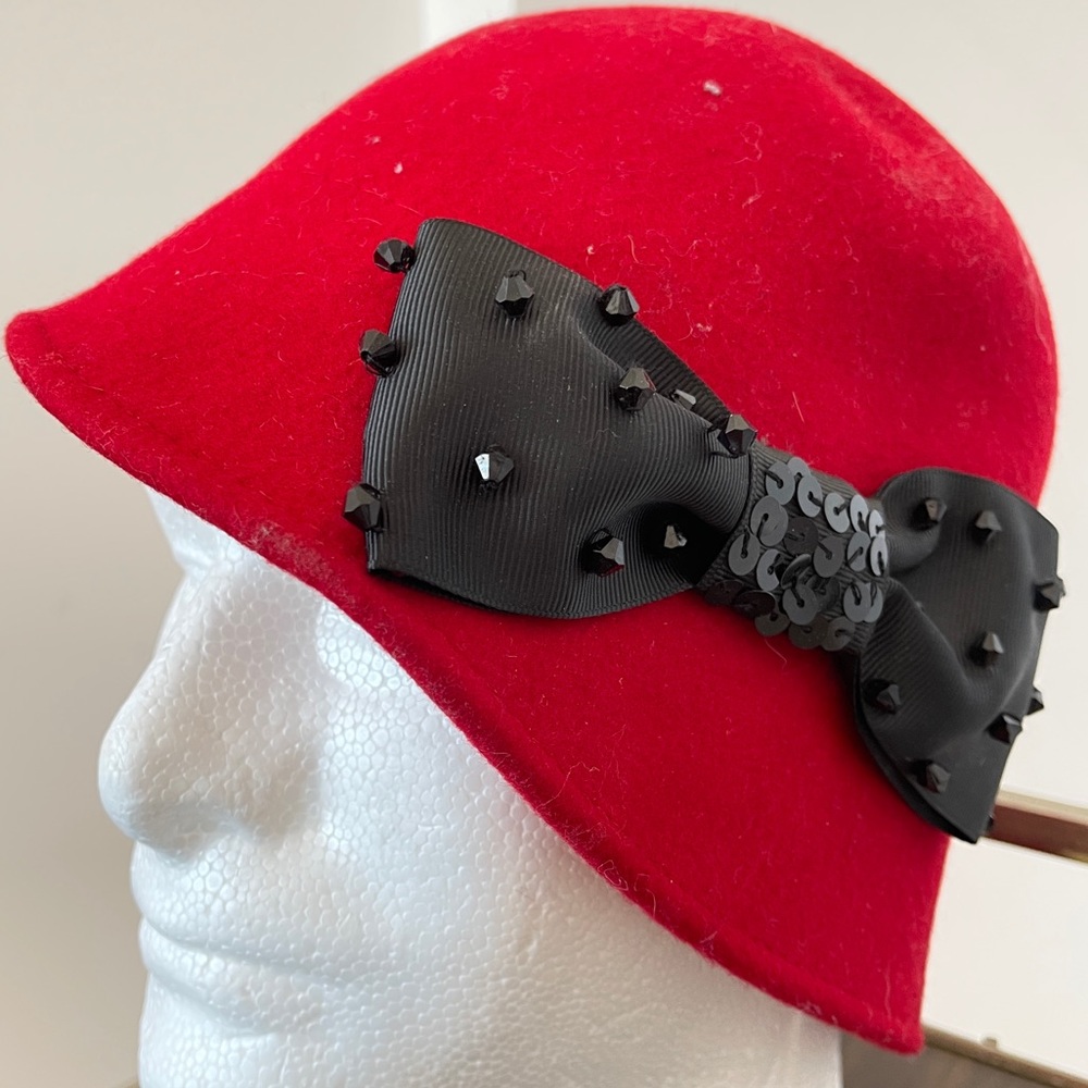 Wool Cloche Hat Red Black Sequin Bow Derby downton Abbey